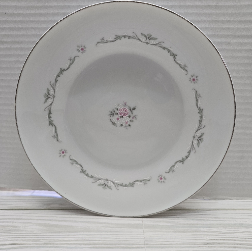 Signature Collection Select Fine China Japan Petite Boquet 114 Sald/Soup Bowl